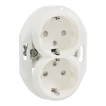 Pistikupesa 2ne maandusega valge Renova