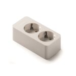 Pistikupesa 2ne, pinnapealne, 16A 250V, maandusega, valge, Famatel