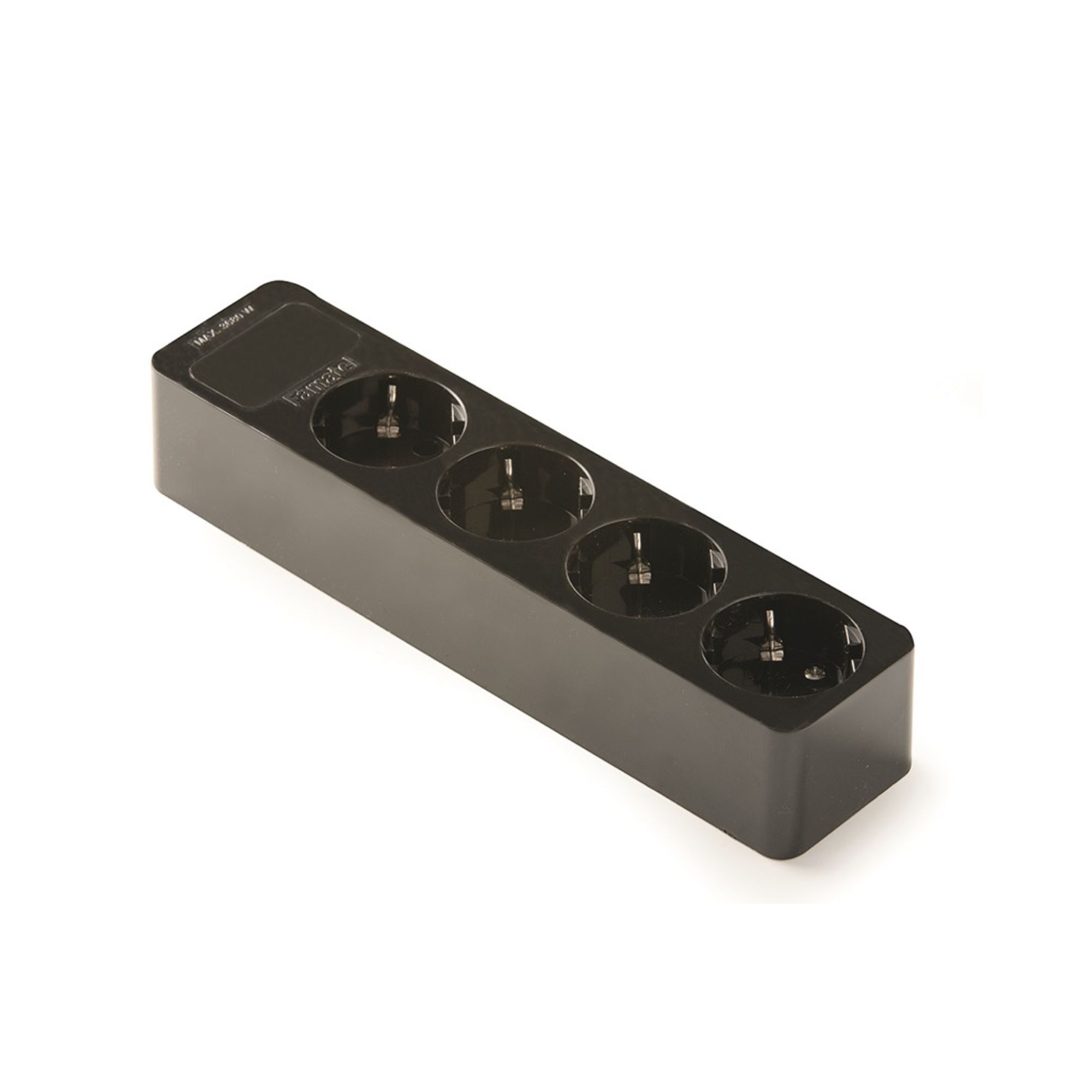 Pistikupesa 4ne, pinnapealne, 16A 250V, maandusega, must, Famatel